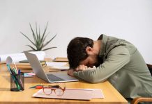 El 60% de los trabajadores duerme menos de 7 horas al día debido a las preocupaciones y el estrés