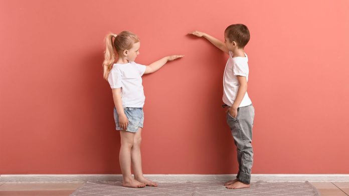 Endocrinólogo infantil hace llamado a los padres a evaluar el crecimiento en niños y niñas por igual para un diagnóstico oportuno