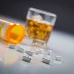 Estos son los fármacos más peligrosos de mezclar con alcohol en estas Fiestas Patrias