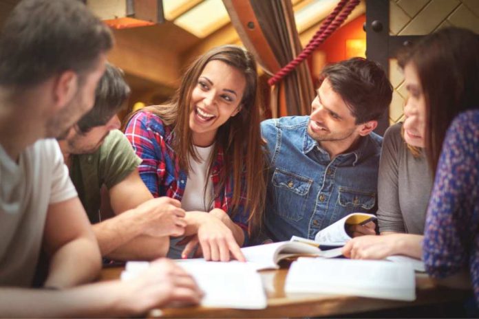 Experta comparte cinco hábitos para estudiar mejor