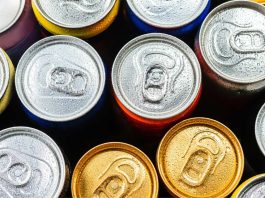 Inglaterra prohibirá las bebidas energéticas a menores de 16 años ¿Cuál es el riesgo en Chile? Inglaterra prohibirá las bebidas energéticas a menores de 16 años ¿Cuál es el riesgo en Chile?