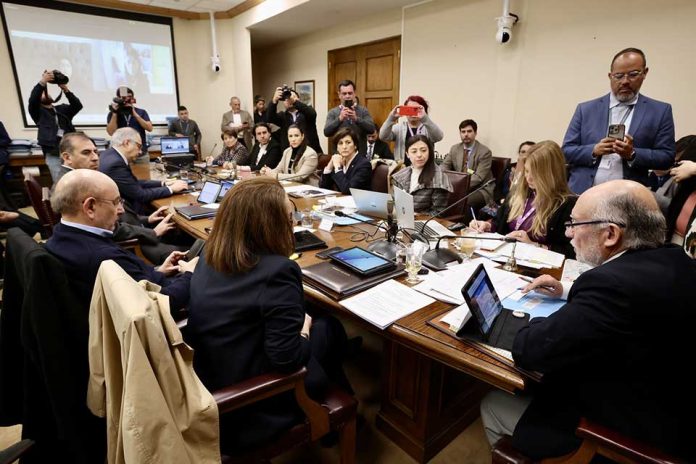 Proyecto de Ley de Eutanasia avanza en su tramitación legislativa tras aprobación de legislar en Comisión de Salud del Senado