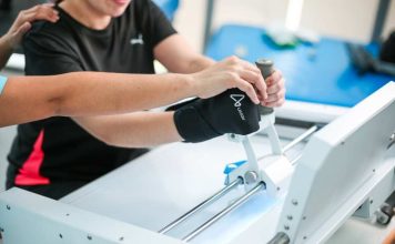 Rehabilitación motriz para el presente y futuro: invento chileno valida tecnología que multiplica la capacidad de los centros de salud