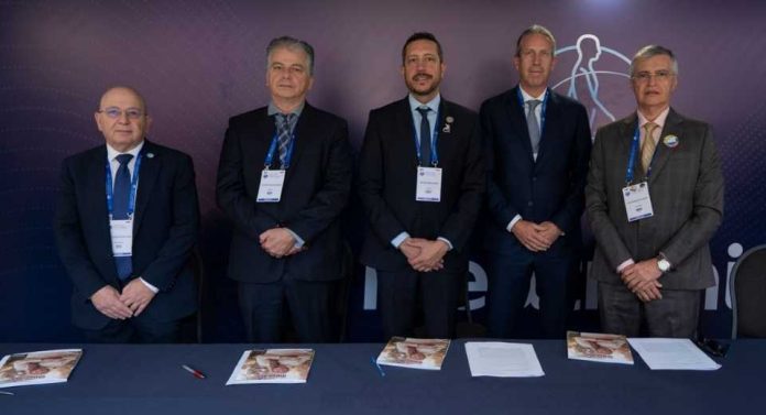 Sociedades médicas de Sudamérica firman acuerdo para enfrentar con urgencia la pandemia de la obesidad