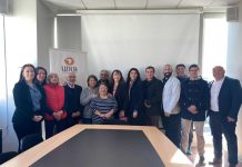 UDLA y ONG Vivir Consentidos firman convenio para impulsar investigación en envejecimiento activo
