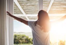 Alimentos y hábitos naturales que aumentan la serotonina y mejoran el estado de ánimo