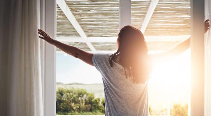 Alimentos y hábitos naturales que aumentan la serotonina y mejoran el estado de ánimo