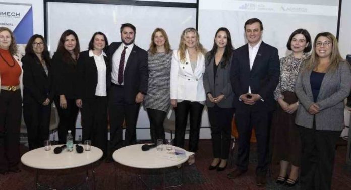 ADIMECH y Alta Dirección FEN UCHILE realizan encuentro sobre ética y compliance en el sector salud