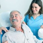 Brechas en acceso y prevención alejan a Chile de la meta 20-80 en salud bucal
