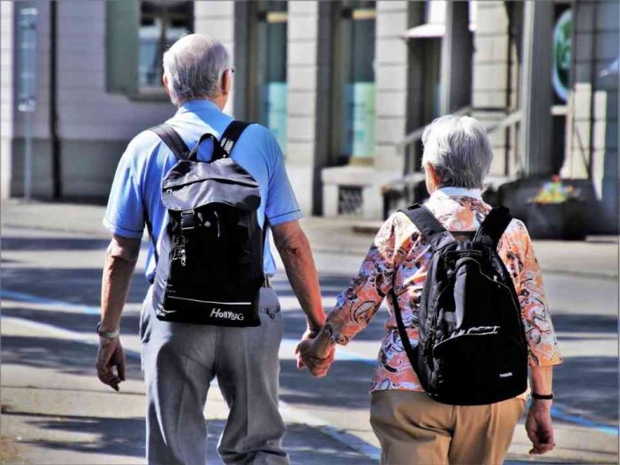 Chile envejece: cómo transformar los desafíos del adulto mayor en oportunidades de vida sana
