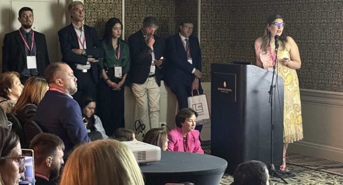 Chilena especialista en Lipedema expone en Congreso Mundial de la Unión Internacional de Flebología