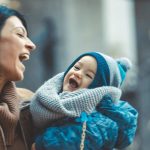 Crianza positiva y bienestar materno: estudio revela impacto en la conducta de hijos de madres adolescentes