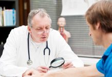 Derribando mitos en el Día Mundial de la Psoriasis: enfermedad a la piel no contagiosa y con factores de riesgo genéticos y emocionales Derribando mitos en el Día Mundial de la Psoriasis: enfermedad a la piel no contagiosa y con factores de riesgo genéticos y emocionales