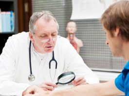 Derribando mitos en el Día Mundial de la Psoriasis: enfermedad a la piel no contagiosa y con factores de riesgo genéticos y emocionales