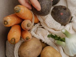 Estás botando plata: nutricionista revela qué partes de los alimentos nunca deberías tirar Estás botando plata: nutricionista revela qué partes de los alimentos nunca deberías tirar