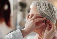Estudio revela fuerte vínculo entre pérdida auditiva y Alzheimer