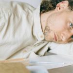 Estudio revela que 1 de cada 3 trabajadores siente que su empleo limita su vida personal