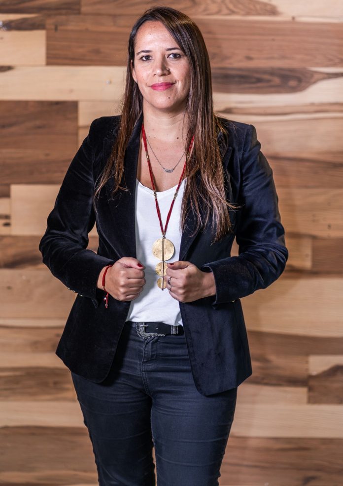 Experta entrega claves para que las empresas se conviertan en un factor protector de la salud mental