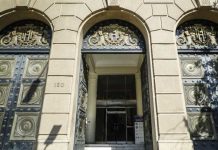 Hacienda ingresa a la Cámara proyecto de Ley que otorga nuevos beneficios tributarios en contribuciones para adultos mayores Hacienda ingresa a la Cámara proyecto de Ley que otorga nuevos beneficios tributarios en contribuciones para adultos mayores