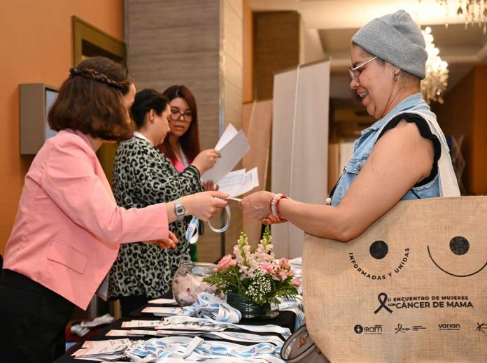 II Encuentro de Mujeres con Cáncer de Mama II Encuentro de Mujeres con Cáncer de Mama