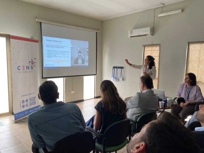 Kintun y el Club de Personas Grandes presentan proyecto que mejorará la atención de personas con demencia Kintun y el Club de Personas Grandes presentan proyecto que mejorará la atención de personas con demencia