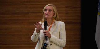 Laura Murray, experta en salud mental “la educación puede ser el primer puente para acompañar a tiempo”