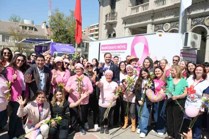 Mes del Cáncer de Mama: Providencia anuncia convenio para que 5.000 mujeres puedan realizarse la mamografía 