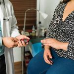 Monitoreo de salud: Un chequeo anual puede salvar la vida advierte experta Monitoreo de salud