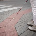 Tecnología inclusiva: Aplicaciones y herramientas que facilitan la autonomía de personas con discapacidad visual