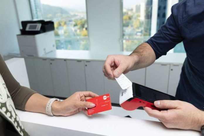 UN CUARTO DE LOS TRABAJADORES EN CHILE DESTINA MÁS DEL 40% DE SU PRESUPUESTO A ALIMENTACIÓN UN CUARTO DE LOS TRABAJADORES EN CHILE DESTINA MÁS DEL 40% DE SU PRESUPUESTO A ALIMENTACIÓN