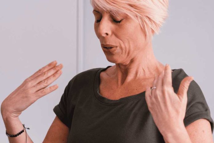 Bochornos sin bochorno: Cómo aliviar los sofocos de la menopausia en verano