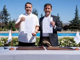 Cementerios de Grupo Nuestros Parques y Pudahuel firman alianza con beneficios para vecinos de la comuna Día de Todos Los Santos: Cementerios de Grupo Nuestros Parques y Pudahuel firman alianza con beneficios para vecinos de la comuna