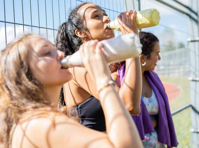 Claves para mantener energía e hidratación en vacaciones Claves para mantener energía e hidratación en vacaciones