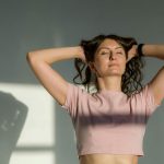 Cómo preparar cuerpo y mente para el verano desde los gestos más simples