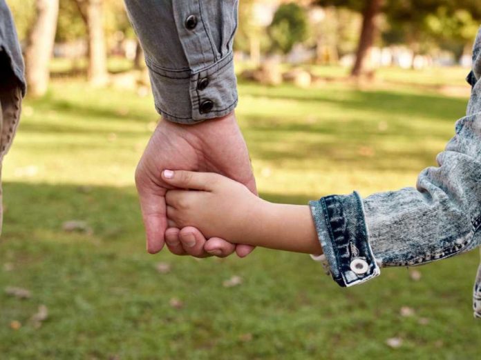 El derecho de niños y niñas a ser cuidados