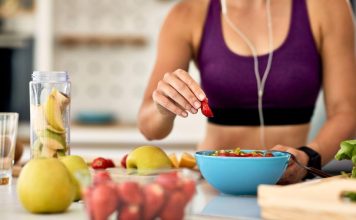 Entre terrazas y picoteos: Cómo disfrutar el verano sin pasarle la cuenta a tu salud
