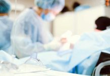 Hospital Las Higueras de Talcahuano en salud pública y Clínica Alemana de Santiago en salud privada son los centros asistenciales con mejor reputación de Chile en 2025