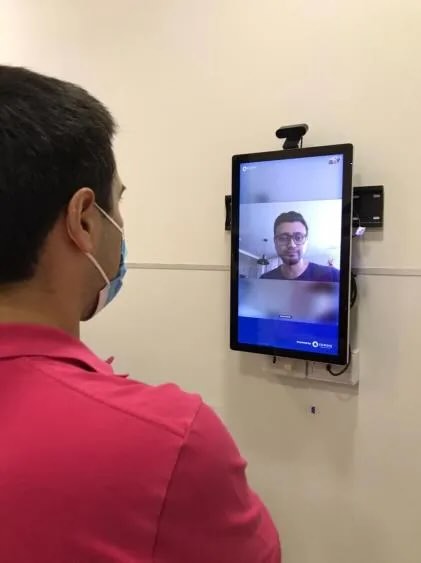 LRM COMUNICACIONES_ZERO Q 4 Autoatención y atención virtual reducen hasta 40% los tiempos de espera en sucursales de salud, bancos y AFP