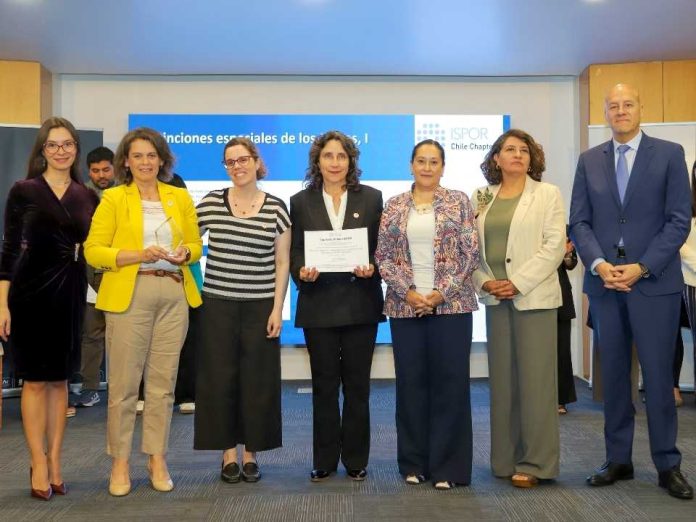 Más de 800 personas compitieron por transformar la salud en Chile en el Ranking Nacional de Prácticas de Impacto 2025 Más de 800 personas compitieron por transformar la salud en Chile en el Ranking Nacional de Prácticas de Impacto 2025