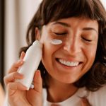 ¿Es bueno usar bloqueador solar todos los días? La verdad sobre esta práctica esencial ¿Es bueno usar bloqueador solar todos los días? La verdad sobre esta práctica esencial