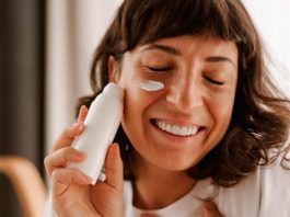 ¿Es bueno usar bloqueador solar todos los días? La verdad sobre esta práctica esencial ¿Es bueno usar bloqueador solar todos los días? La verdad sobre esta práctica esencial