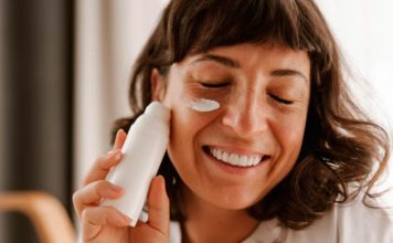 ¿Es bueno usar bloqueador solar todos los días? La verdad sobre esta práctica esencial ¿Es bueno usar bloqueador solar todos los días? La verdad sobre esta práctica esencial