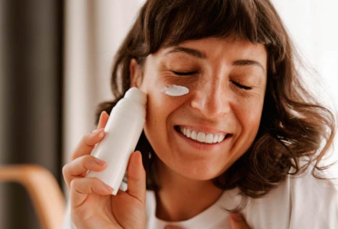 ¿Es bueno usar bloqueador solar todos los días? La verdad sobre esta práctica esencial ¿Es bueno usar bloqueador solar todos los días? La verdad sobre esta práctica esencial