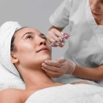 Alerta por crecientes riesgos asociados al uso de inyectables irregulares en tratamientos estéticos