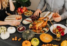 Chilenos suben entre 3 y 5 kilos en fiestas de fin de año: nutricionista entrega claves para disfrutar sin culpa ni sacrificios extremos