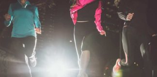 Consejos para correr de noche: cómo entrenar con seguridad, comodidad y confianza