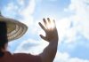Consejos para vestir en días de calor y cuidar tu salud