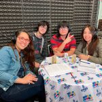 "Escuchamos pero no juzgamos": Lanzan serie de podcasts en Santiago con temáticas juveniles