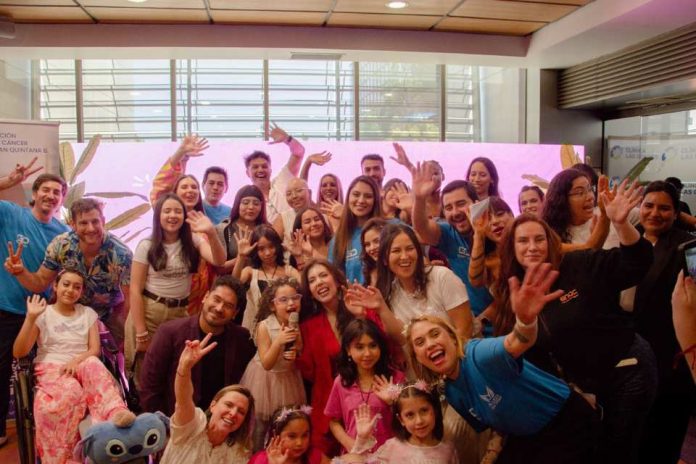 Famosos se unen en “Belleza que Sana” una experiencia que combina modelaje, autocuidado y confianza para niñas en tratamiento oncológico Famosos se unen en “Belleza que Sana”: una experiencia que combina modelaje, autocuidado y confianza para niñas en tratamiento oncológico