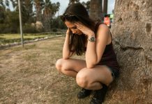 Fin de año: Sedentarismo laboral y estrés navideño aumentan lesiones musculares